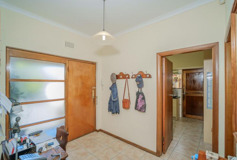 4 Bedroom Property for Sale in Meadowridge Western Cape